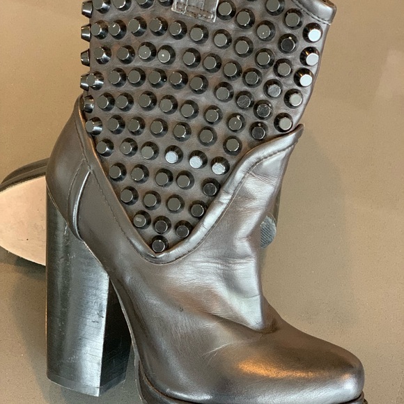 Make me an offer | Ibiza moto boot with hell and silver studs 6.5 - Picture 3 of 8
